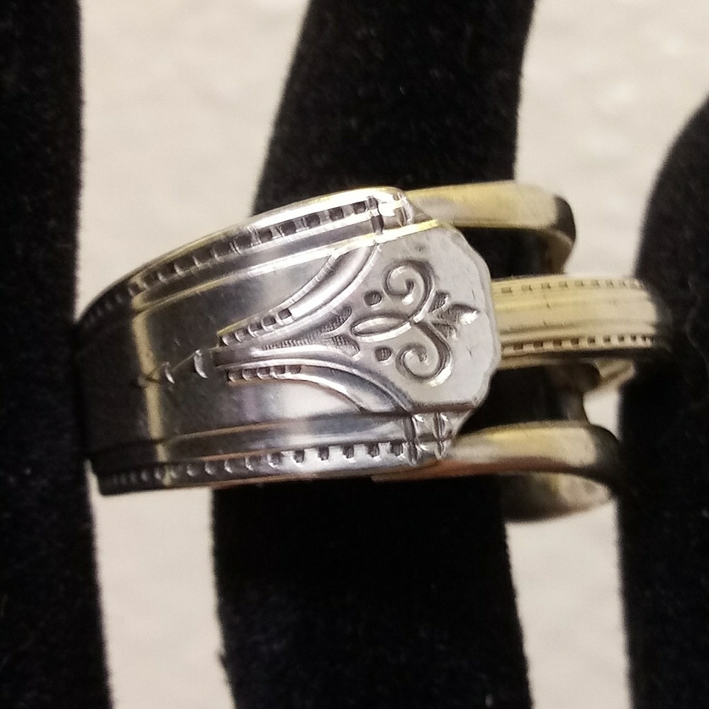Fork Ring - Picture 4 of 7